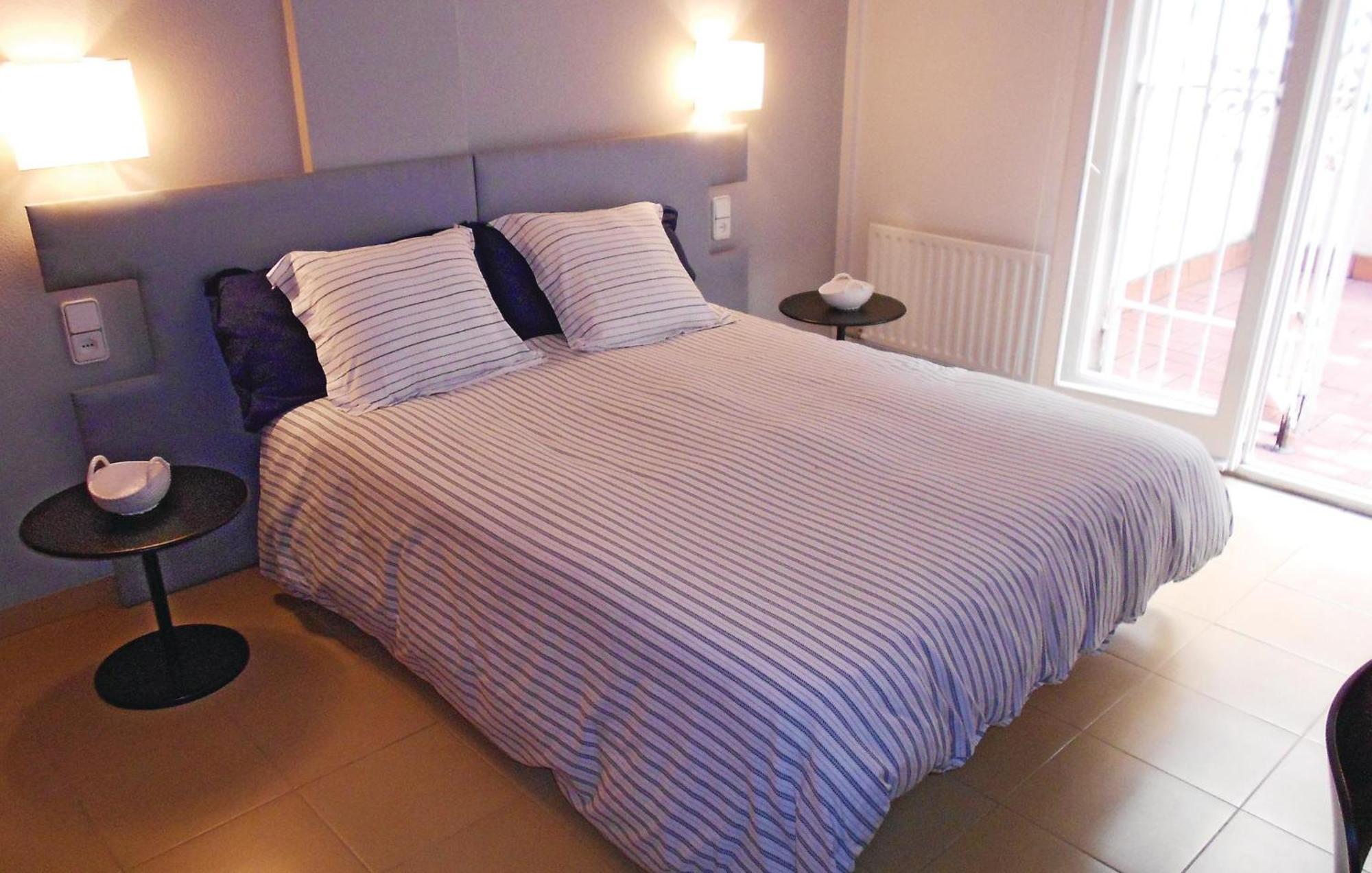 Stunning Apartment In Tossa De Mar With Wifi ภายนอก รูปภาพ