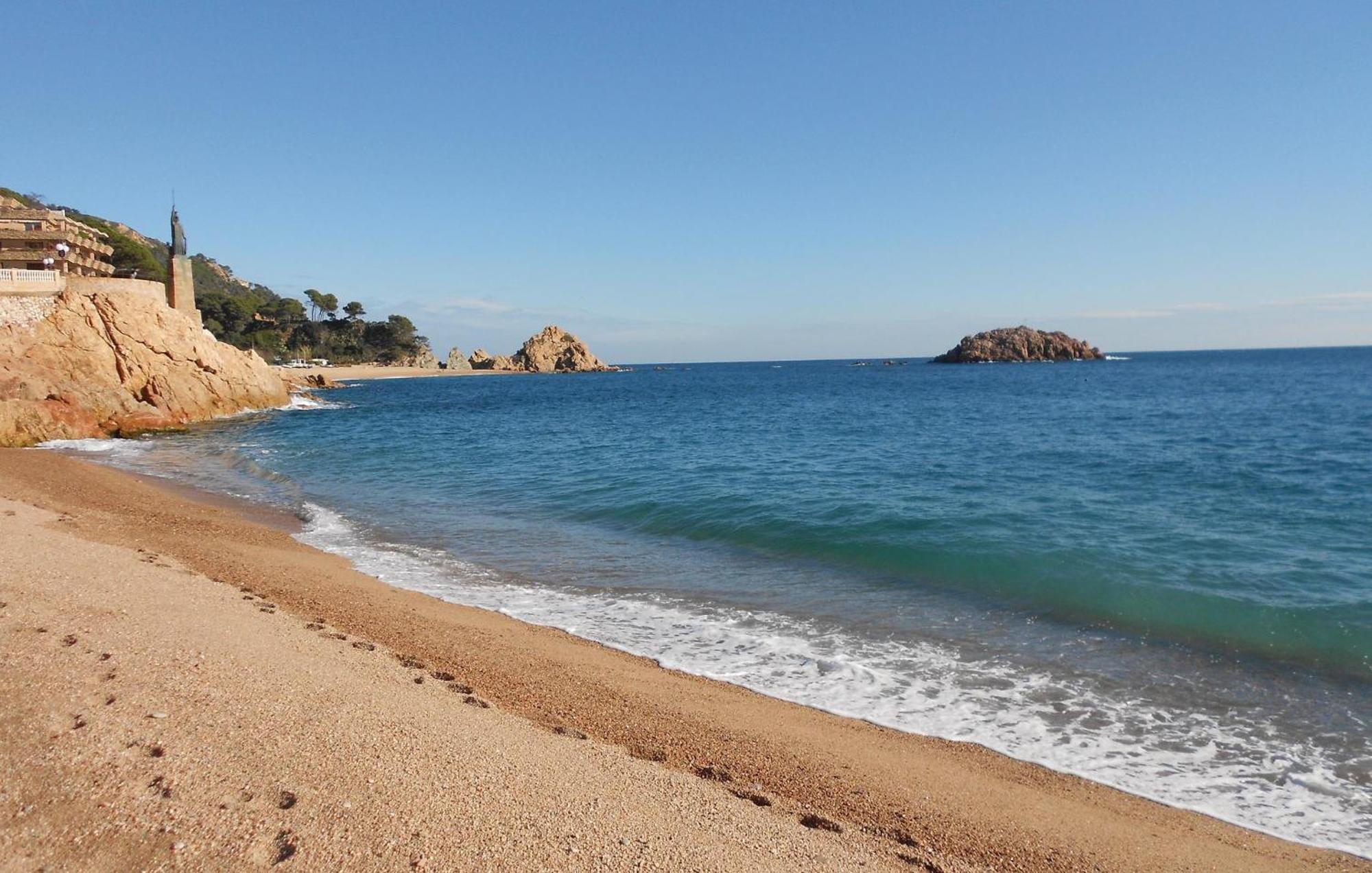 Stunning Apartment In Tossa De Mar With Wifi ภายนอก รูปภาพ